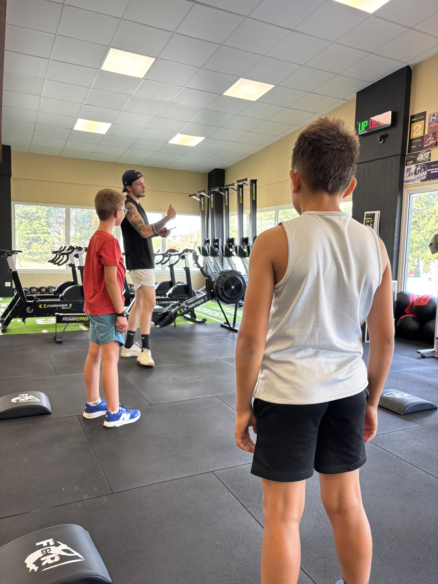 Enfants participant à une séance Kids encadrée à CrossFit Revel